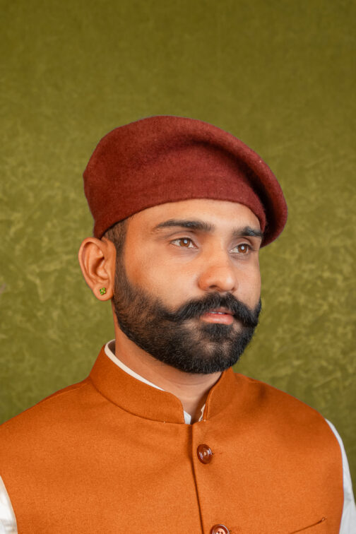 Beret Cap in Brown - Image 2
